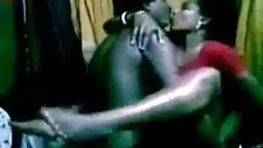 bangladesi guy fucking house maid while his wife is away home made video india