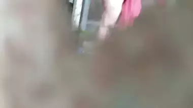 Bengali big ass girl outdoor bath caught by neighbor