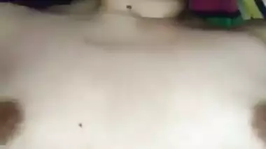 A big dick in a tight pussy and shooting of a chudai MMS