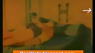 Desi hot girl big boob ragee inviting road side beggar for sex