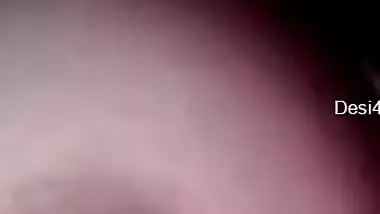 Today Exclusive- Sexy Bihari Girl Showing Her Boobs On Video Call Part 1