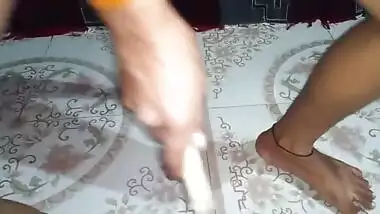 Quick-witted Desi girl is horny and finds XXX way to satisfy pussy