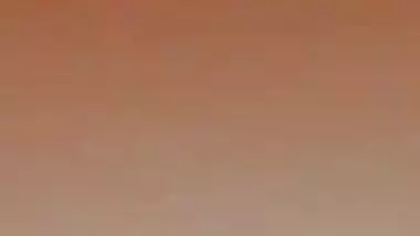 This indian XXX model Gunnjan Aras likes to play nude in instagram