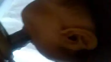 She comes twice in 5 min,,,