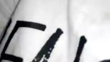 Desi girlfriend smooch kissing n boob pressing by her Bf when she is menstruation