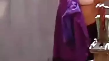 Bangladeshi Sexy Married Bhabi Bigboob Bathing Secretly Recorded By Neighbour