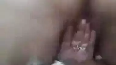 Indian Hot Punjabi bhabhi says Shone Meri Fuddi Vich Lun Pao dirty video audio - Wowmoyback