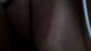 Horny Paki girl shows XXX orifice to boyfriend via video chat