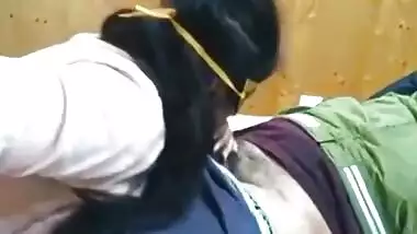 Devar Bhabhi In Mere Pati Ka Randi Baj Dost Ki Land Chuswa Di Hotel Room Pe , Paisa Udhar Lene K Liye