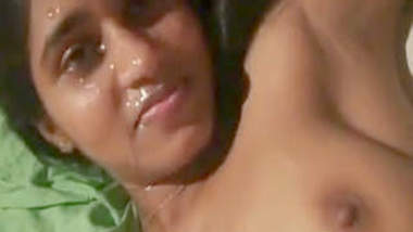 Indian Girl Cum Facial - Nri Girl Taking Cum On Face xxx indian film