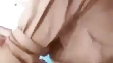 Pathan fucks his neighbor’s wife in Pakistani sex MMS