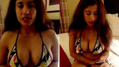 Hot Indian Babe hindi porn at Homeindiansex.mobi