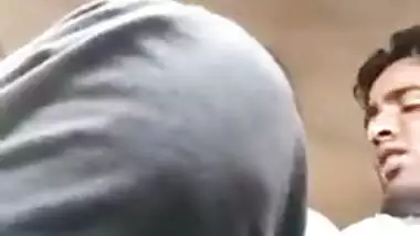Driver doesn't mind if the Desi hitchhiker pays him in a porn way