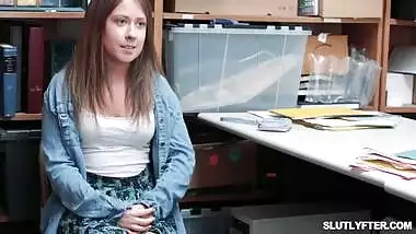 Teen Audrey Royal Is In Trouble For Shoplifting