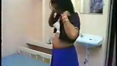 ANGOOR (vintage 90s Indian porn)