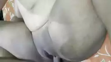 Boudi Desi gives XXX hole to boyfriend for pussy-drilling on camera