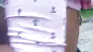 Nagpur college girl Munni sucking her senior dick in open part 1