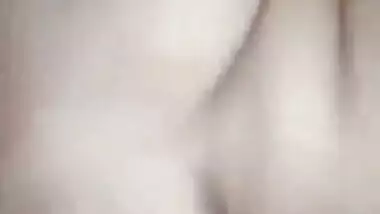 Very beautiful bhabi getting pussy fingered by bf and Fucking hard with moan