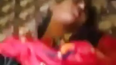 Amateur Desi babe rubs her XXX clitoris while cameraman is fingering ass